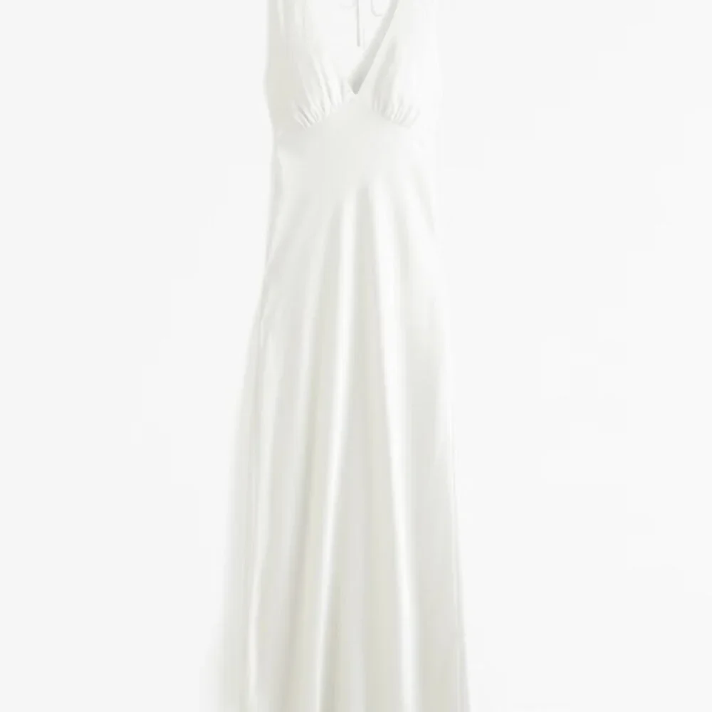 Abercrombie & Fitch Plunge Cowl Back Maxi Dress (White) - Picture 5 of 9